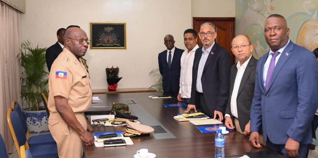 Réunion de crise à la Primature sur la sécurité nationale et la lutte contre les gangs